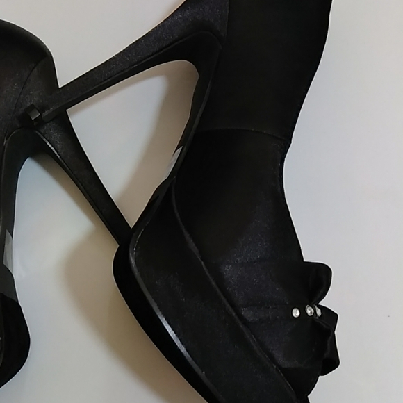 Liliana Autumn Black High Stilettos Heel Platform Rhinestone Ruffled Shoes - Picture 6 of 7